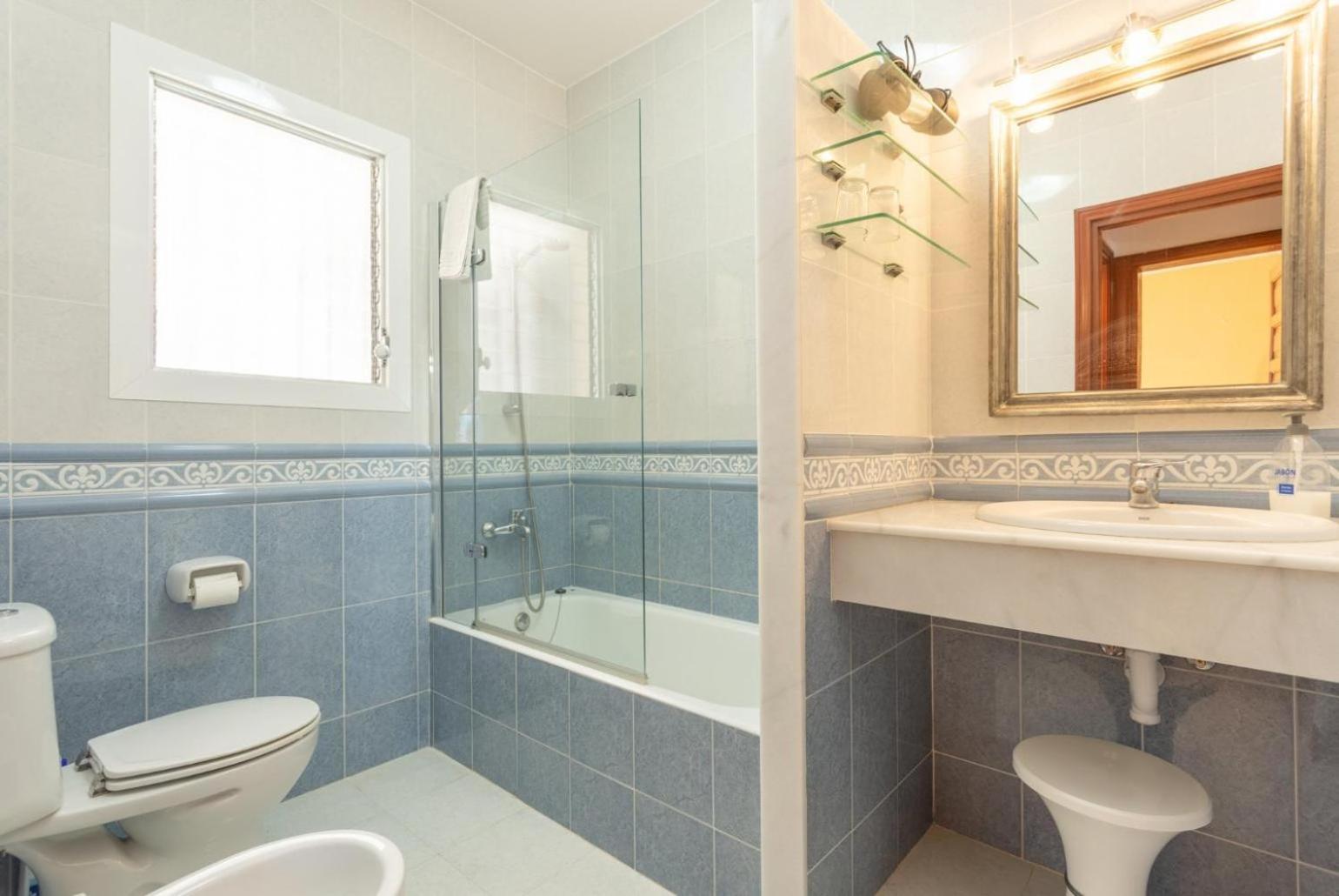 Villa Luisa Кала Галдана Екстериор снимка